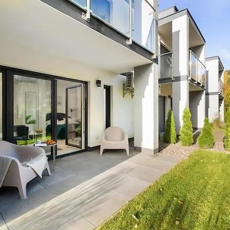 With Terrace And Garden, Apartment *